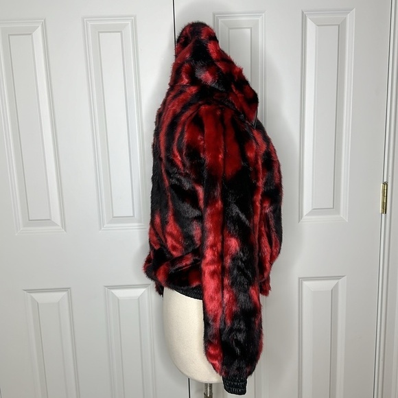 Adrienne Landau Red & Black Faux Fur Waist Style Jacket SzXS - Picture 5 of 13